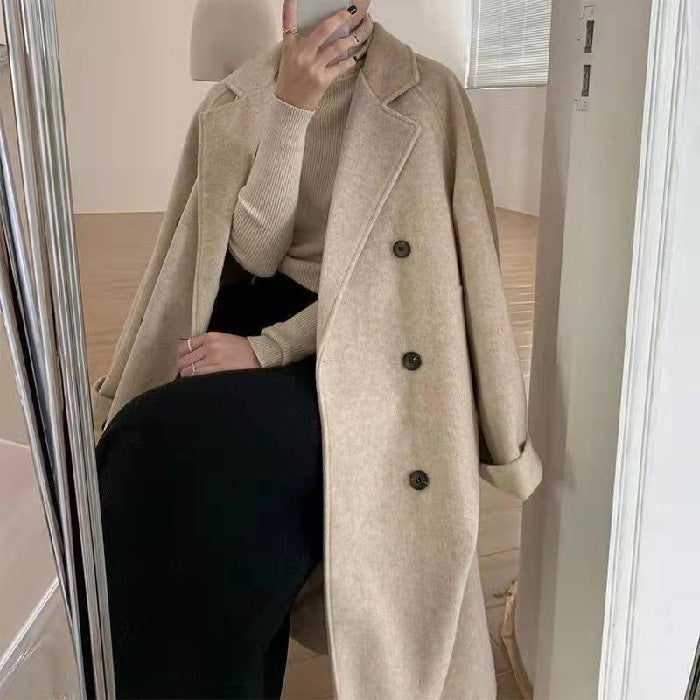 A loose and thick woolen coat for a short person