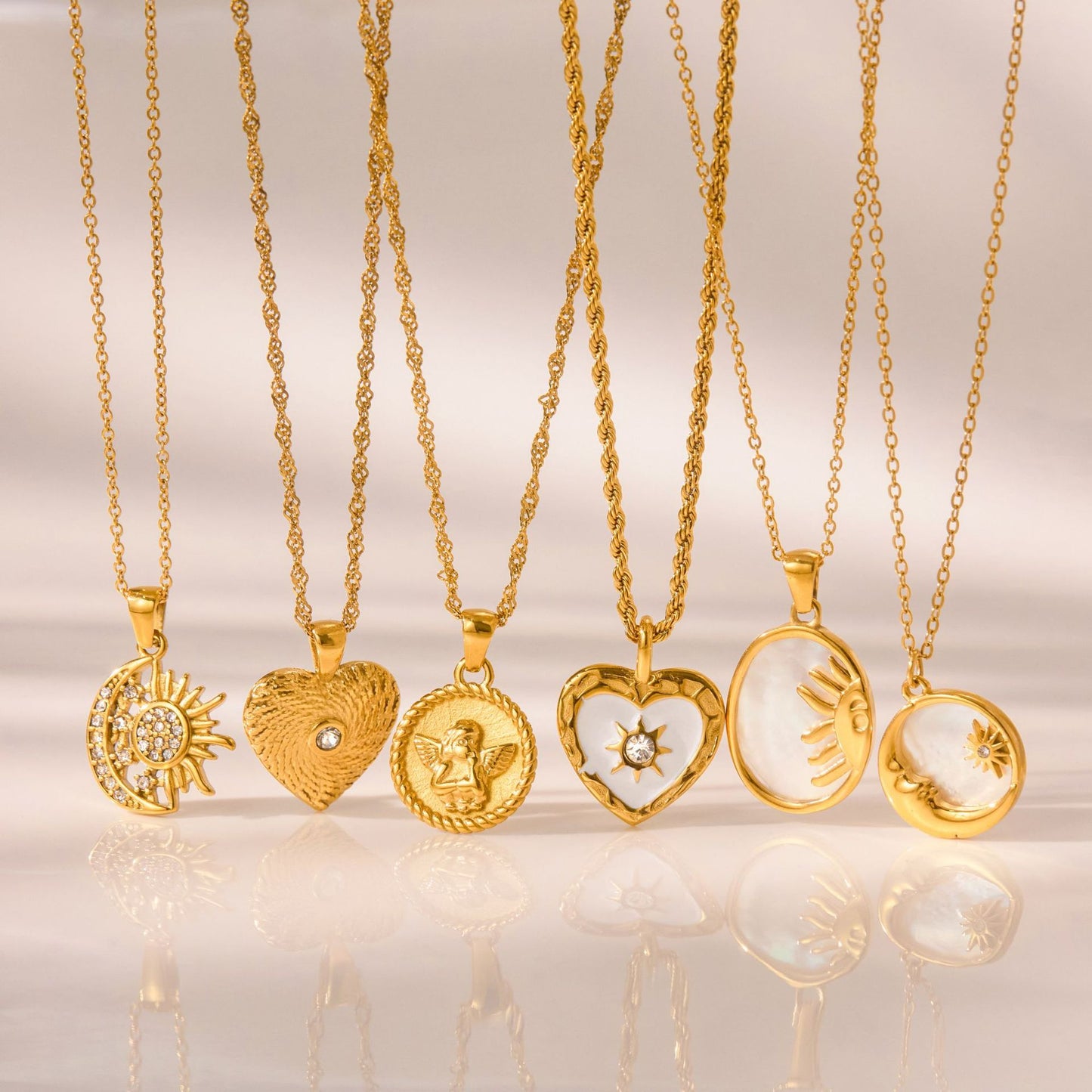 Fashion Stainless Steel Geometric Necklace with Titanium Pendant
