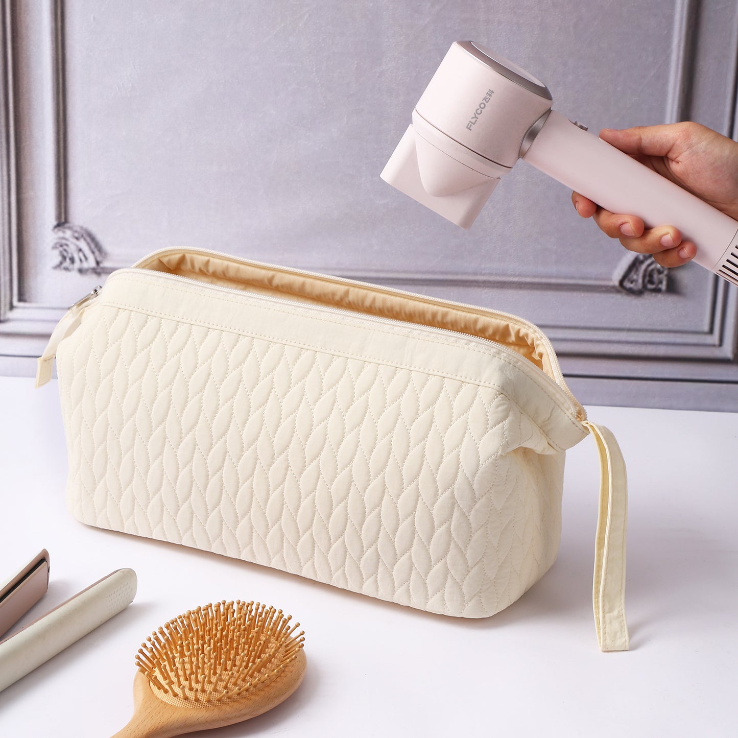 Waterproof Storage Bag ? Clothes & Travel Organizer