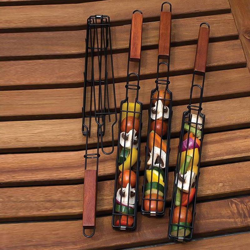Wooden-handle barbecue basket for sausage cooking