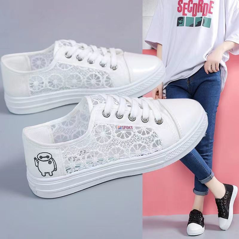 Women in flat lace canvas shoes