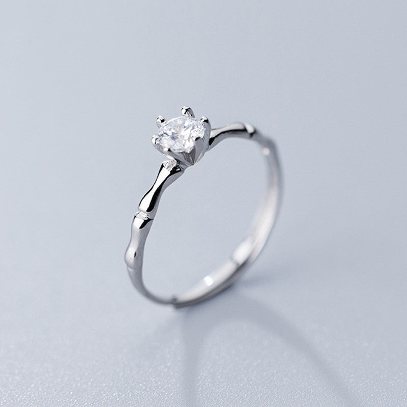Simple Single Diamond Six Prong Ring