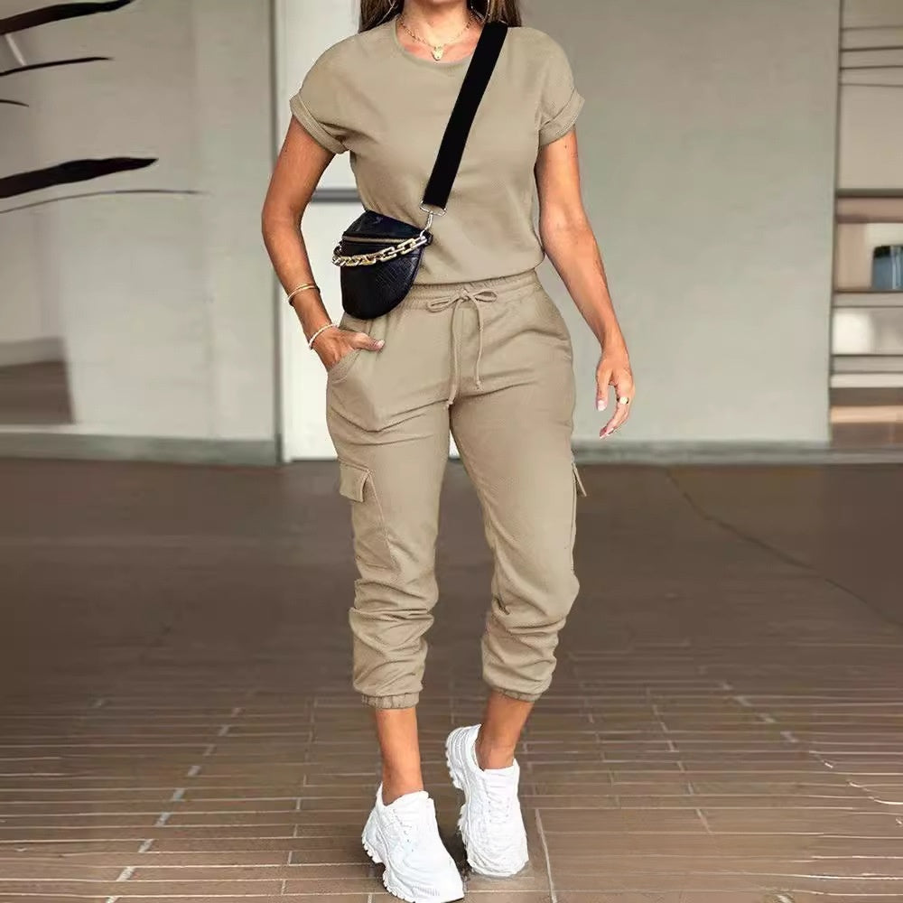 solid color round neck top multi-pocket pants suit, Autumn / Winter Collection