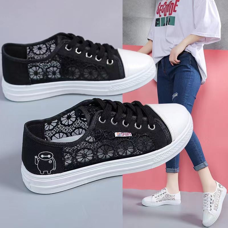 Women in flat lace canvas shoes
