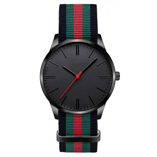Men's leather strap wrist watch