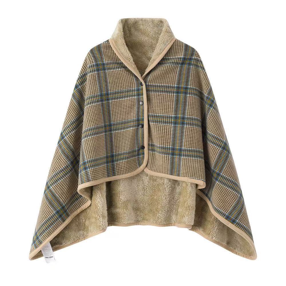 A buttoned shawl blanket for lunch break