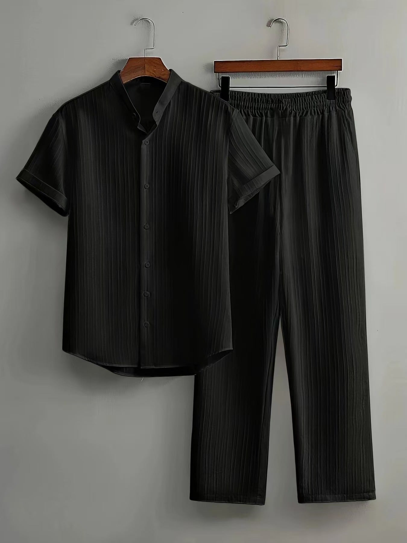 Men's casual short-sleeved suit set (two pieces)