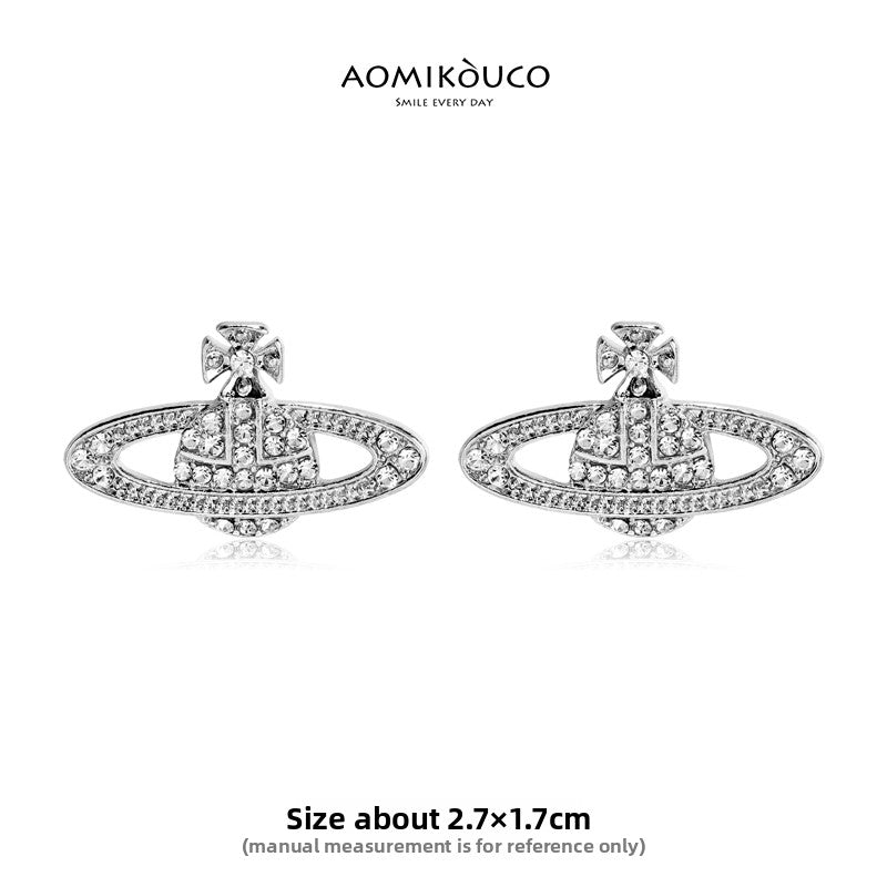 Luxusní a elegantní náušnice s diamanty 