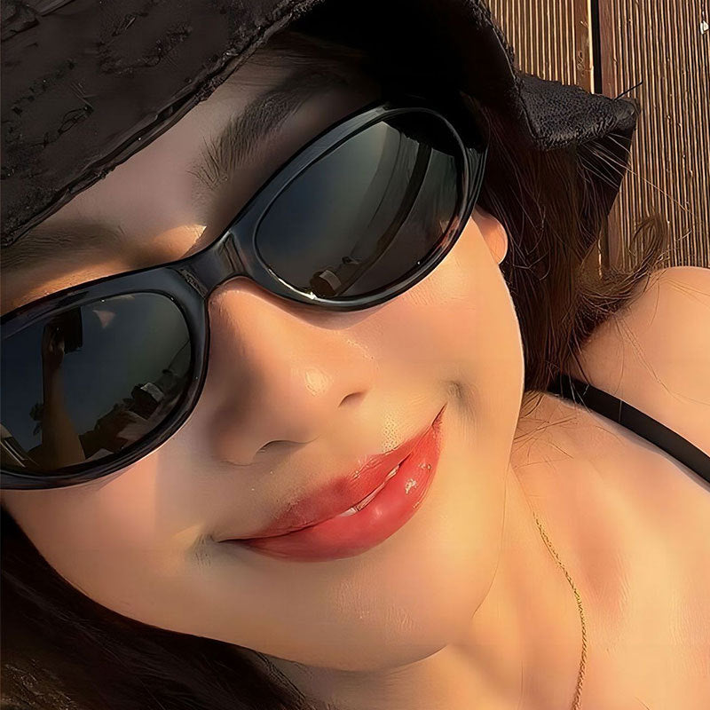 Retro Oval Frame UV400 Sunglasses for Women